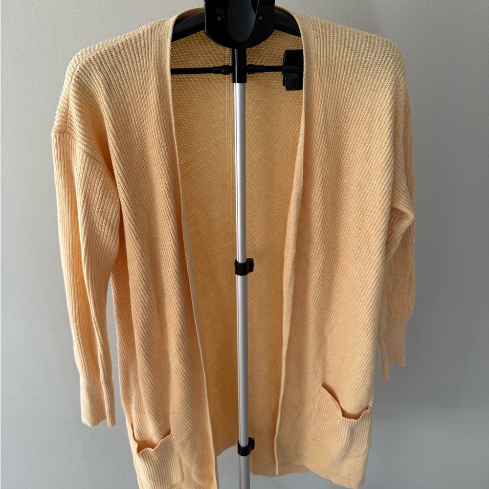 LL Bean Women’s Peach 100% Cotton Cardigan Sweater Medium